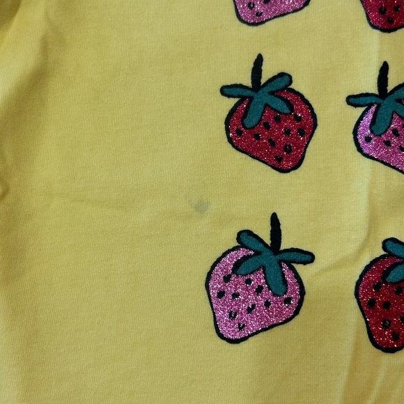 Hanna Andersson Yellow Tee with Strawberry Print - Picture 5 of 8